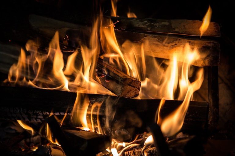 Nus dans un sauna traditionnel en Finlande ? On a testé