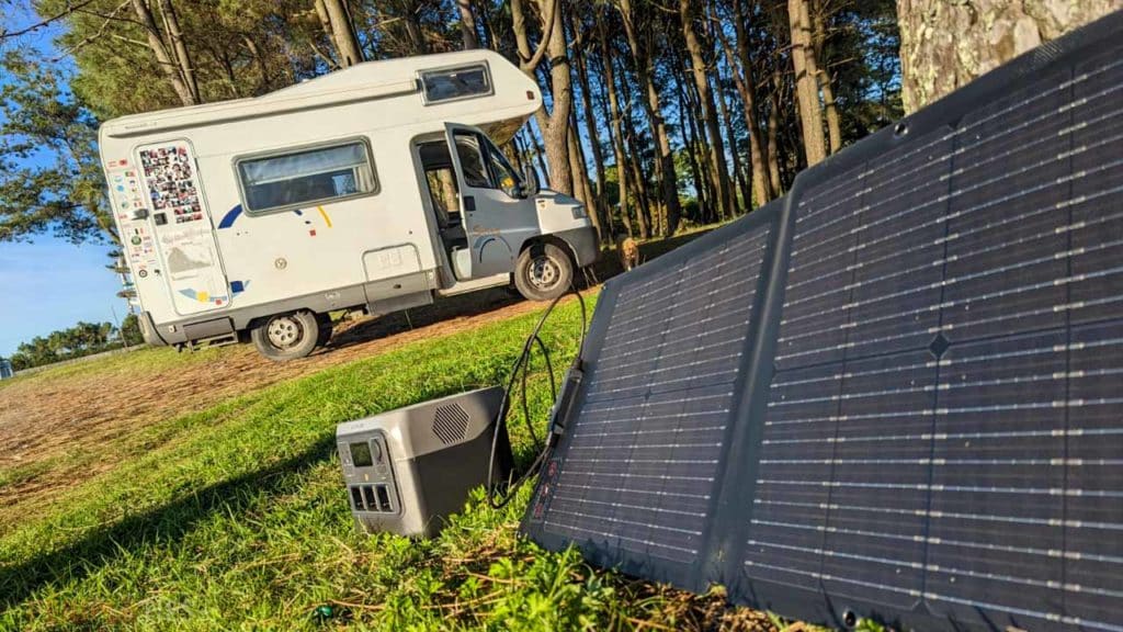 camping car batterie panneau solaire