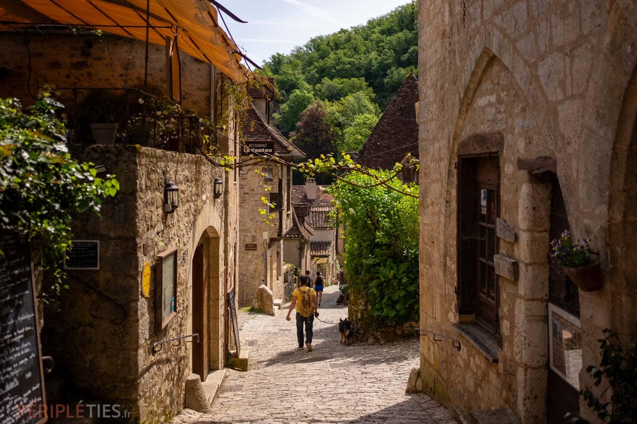 Le village de Saint-Cirq Lapopie, un des PLus beaux villages de France