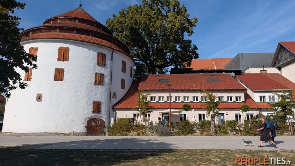 Tour du Tribunal au bord de la Drave à Maribor